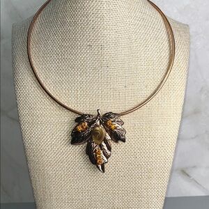 Elegant Gold Leaf Necklace with small Rhinestones